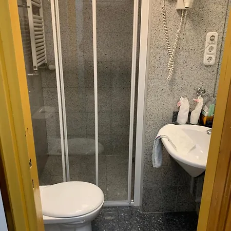 Kalmar Panzio فندق مبيت وإفطار 3*