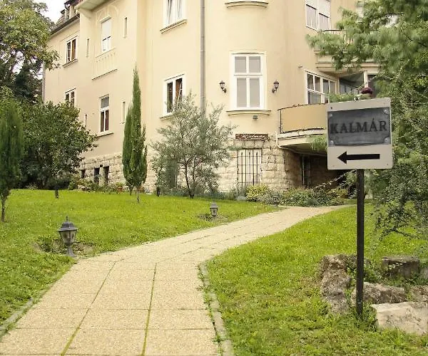 Kalmar Panzio Bed and Breakfast Βουδαπέστη